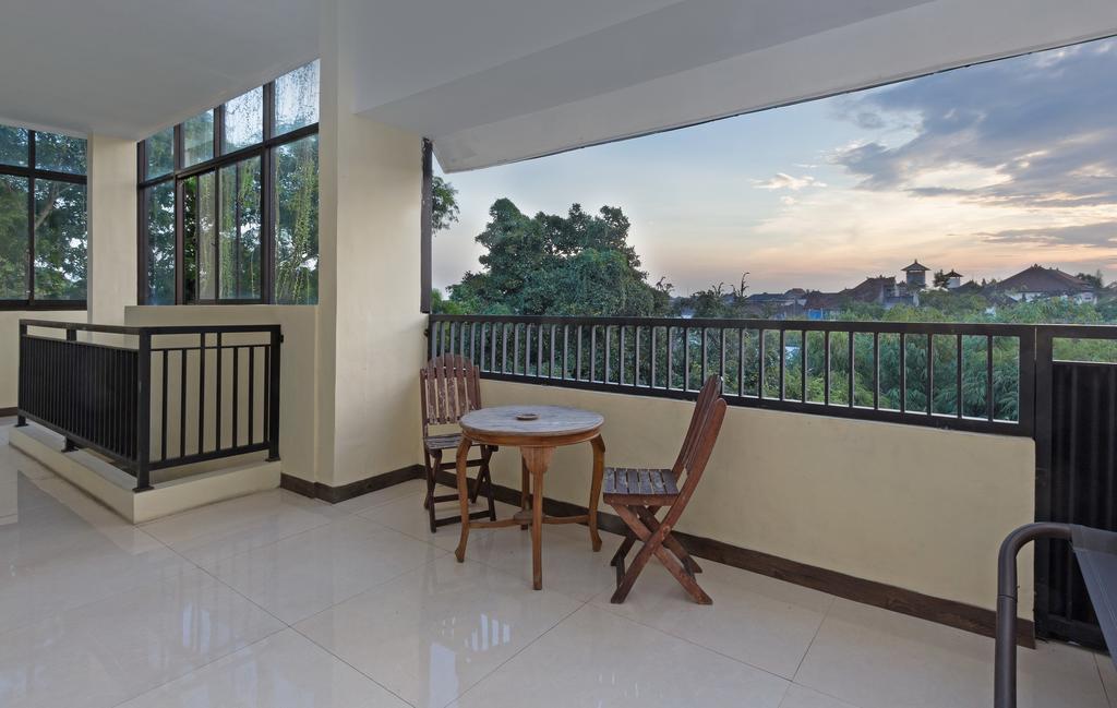 Hotel The Paica Denpasar Esterno foto