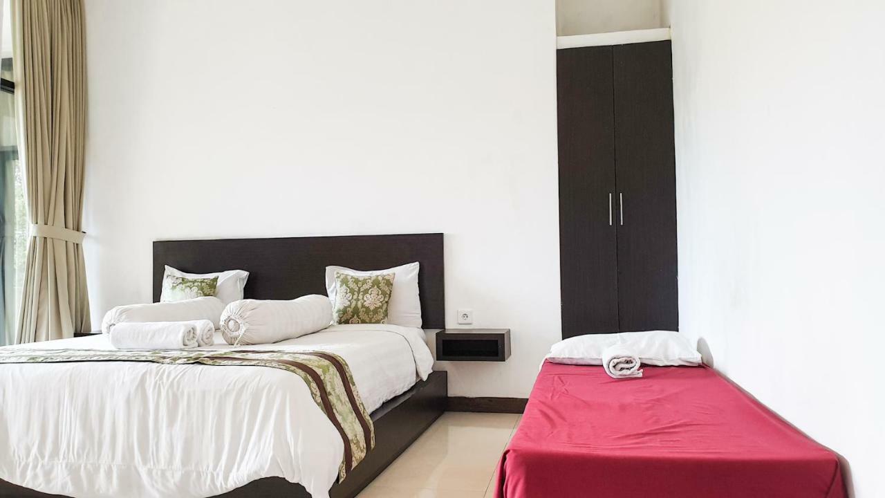 Hotel The Paica Denpasar Esterno foto